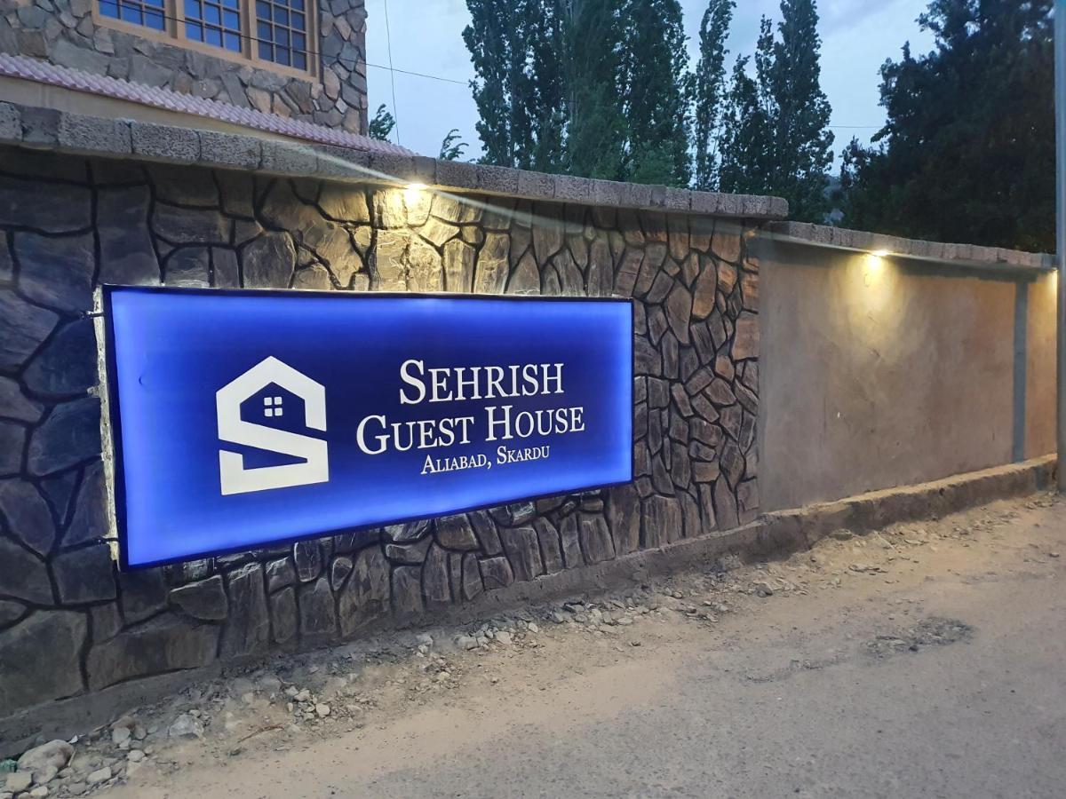 Sehrish Guest House สการ์ดู ภายนอก รูปภาพ