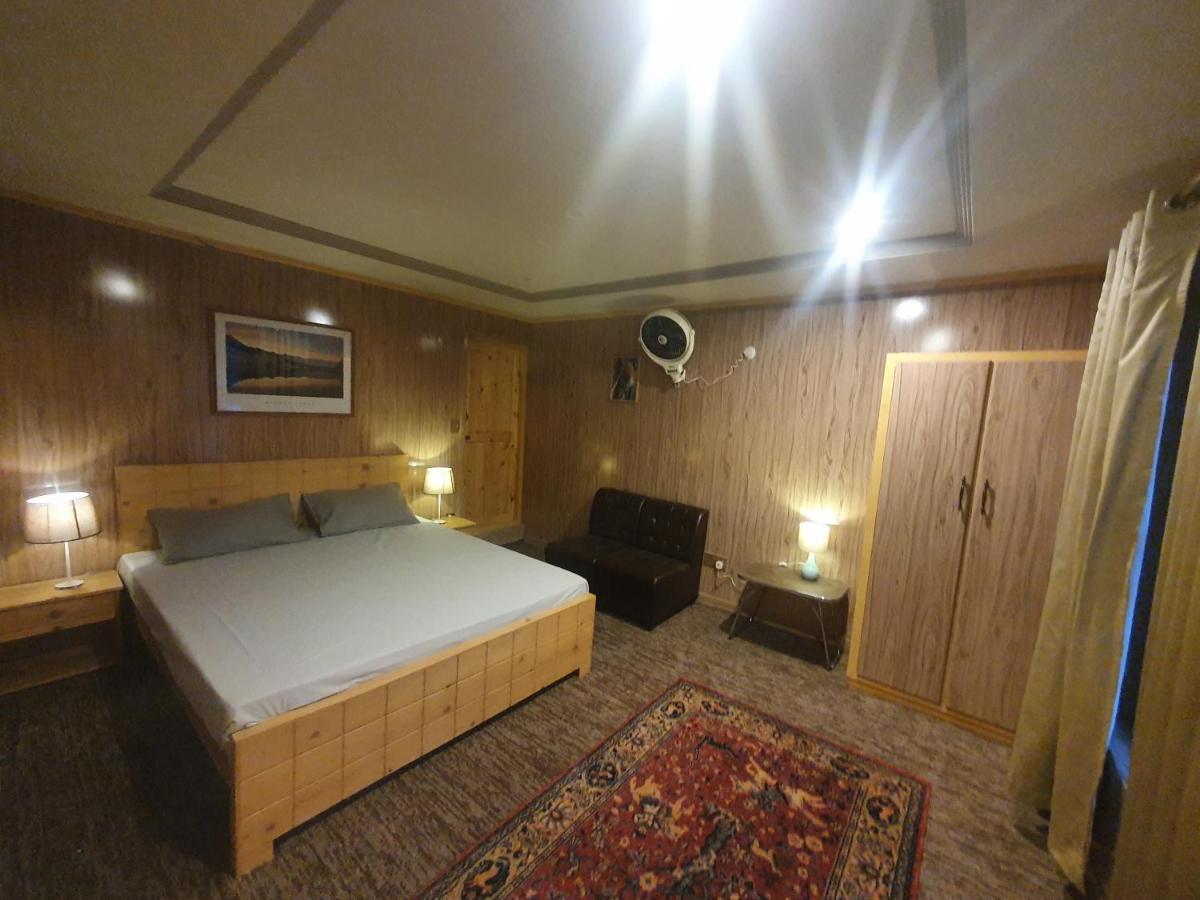 Sehrish Guest House สการ์ดู ภายนอก รูปภาพ